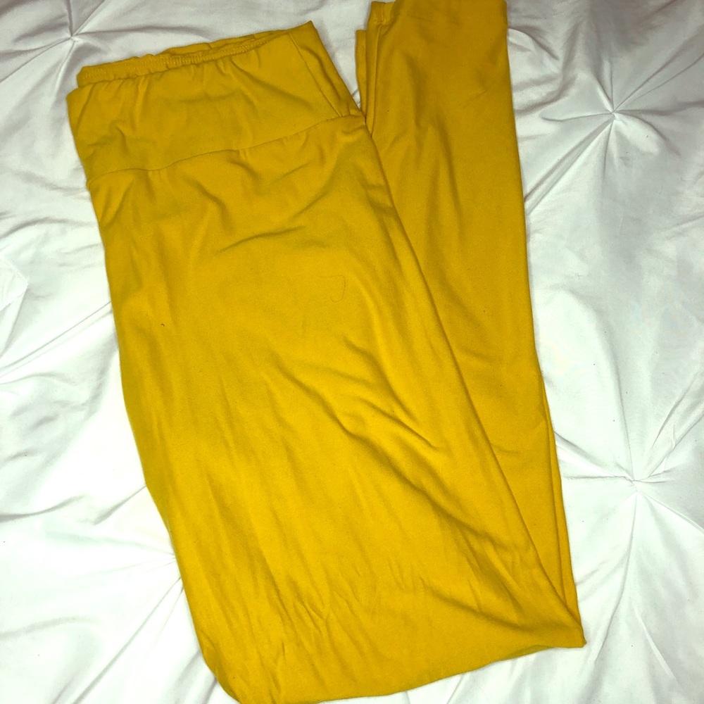 NWOT LuLaRoe TC Leggings in Mustard